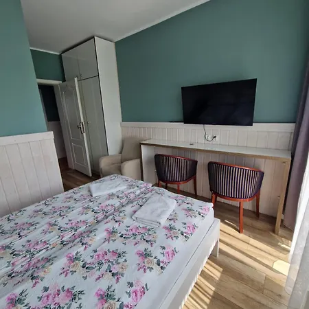 Bed & Breakfast Agis Goscinne 2*